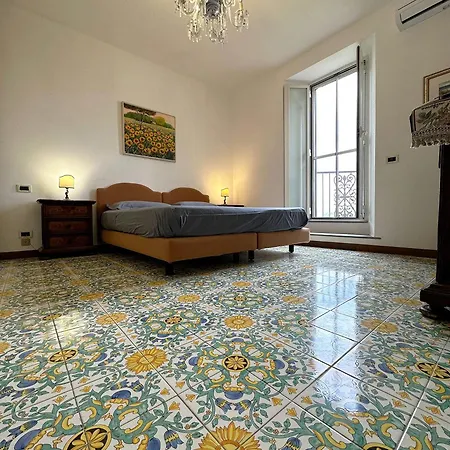 Santatrada 23 Villa San Giovanni