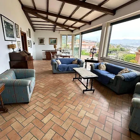 Santatrada 23 Villa San Giovanni